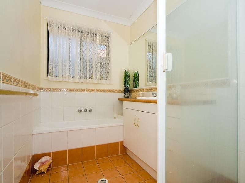 11 Elkhorn Street, Bellbird Park QLD 4300