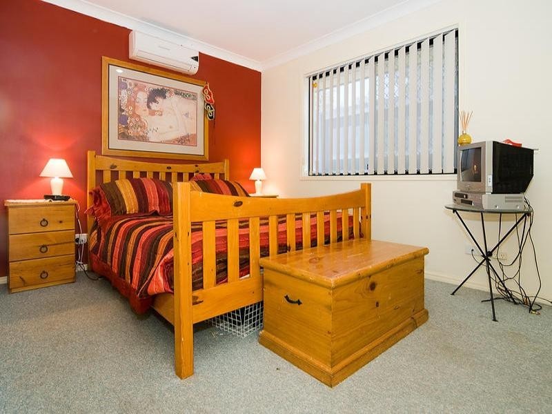 11 Elkhorn Street, Bellbird Park QLD 4300