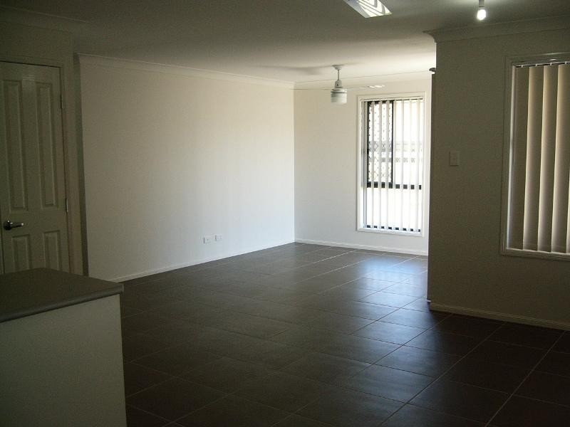 1/46 Berrigan Street, Redbank Plains QLD 4301