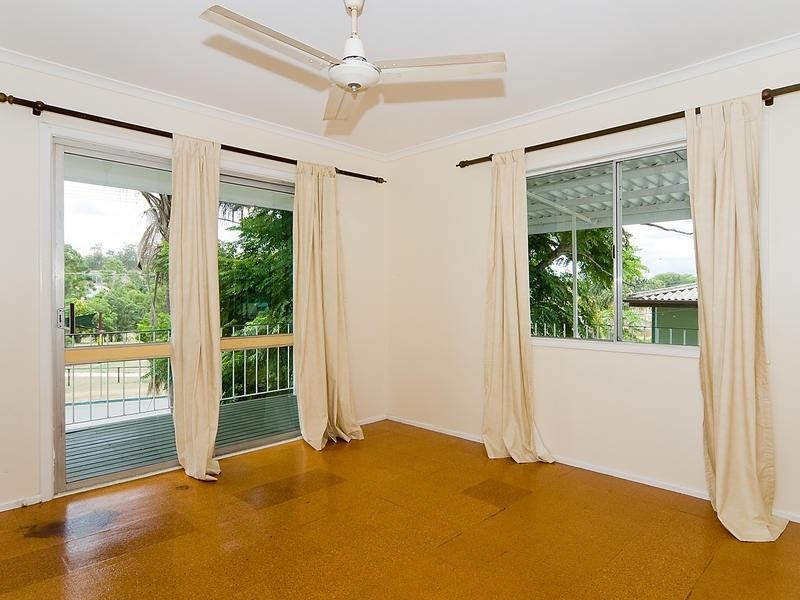 6 Cashmere Street, Redbank Plains QLD 4301