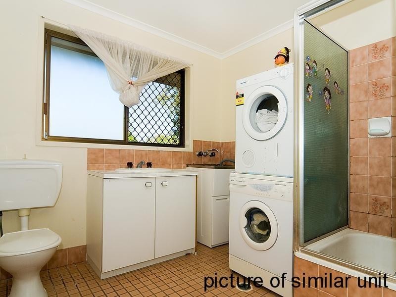 2/232 Redbank Plains Road, Bellbird Park QLD 4300