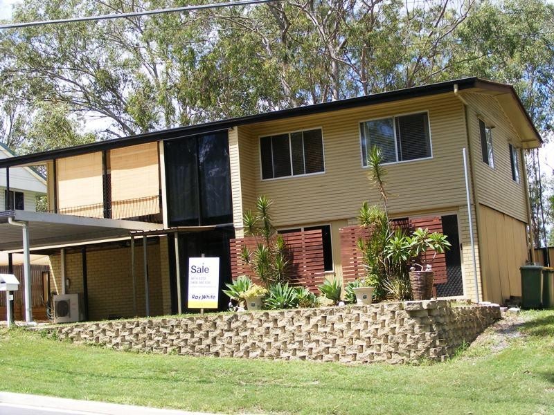 42 Tessman Street, Riverview QLD 4303