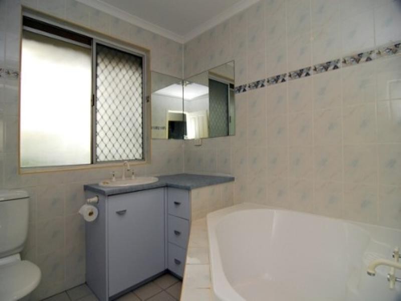 25 Boscawan Street, Bellbird Park QLD 4300