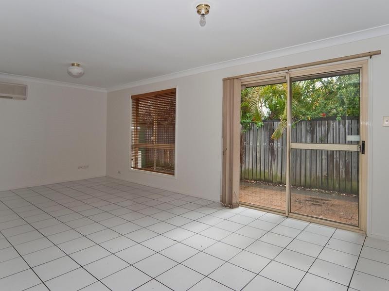 8 Opal Place, Springfield QLD 4300
