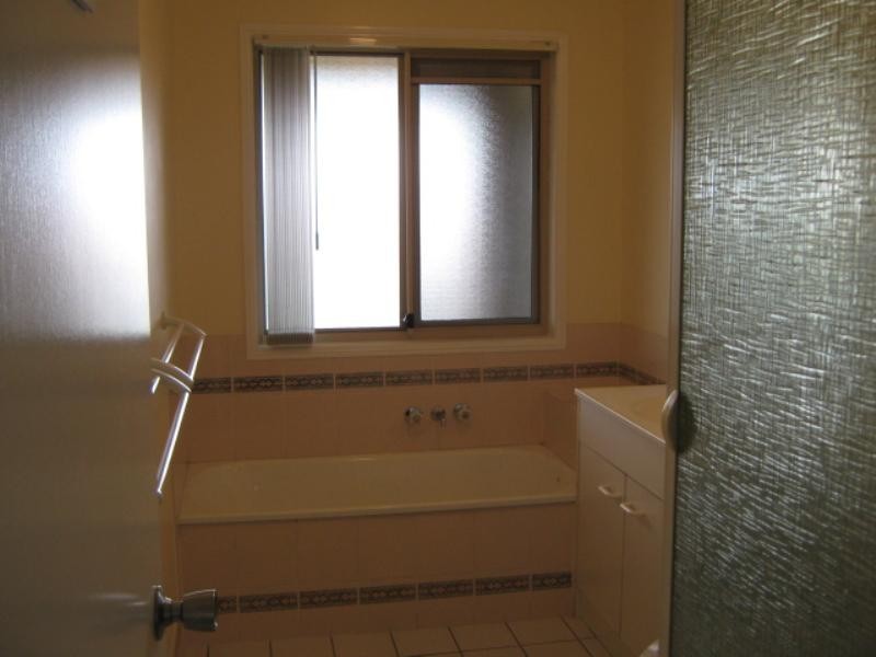 Level 4 4 McBrien Court, Redbank Plains QLD 4301