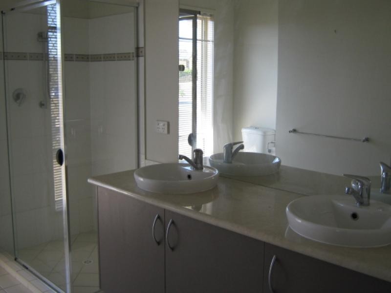 16 Foundation Street, Collingwood Park QLD 4301