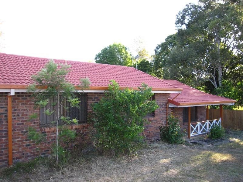 10 Halletts Road, Redbank Plains QLD 4301