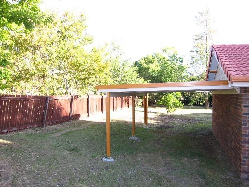 10 Halletts Road, Redbank Plains QLD 4301