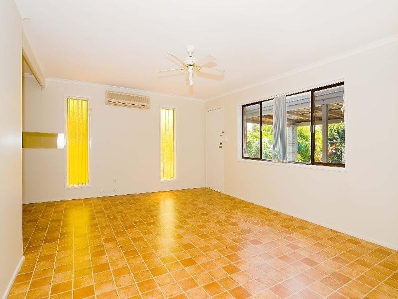 4 Hume Way, Redbank Plains QLD 4301