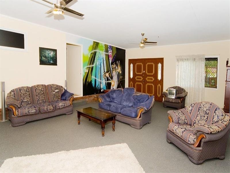 99 JOHNSTON Street, Bellbird Park QLD 4300