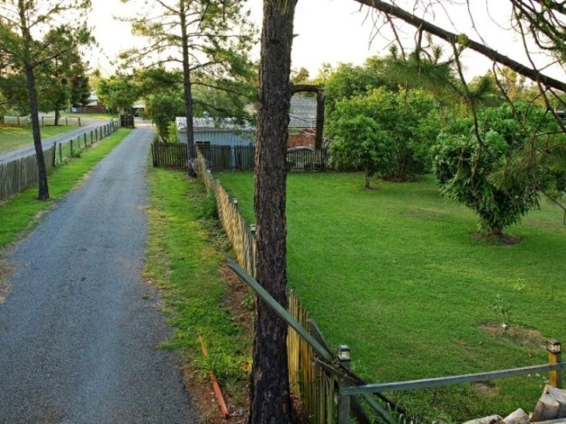 99 JOHNSTON Street, Bellbird Park QLD 4300