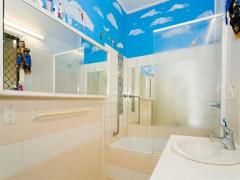 99 JOHNSTON Street, Bellbird Park QLD 4300