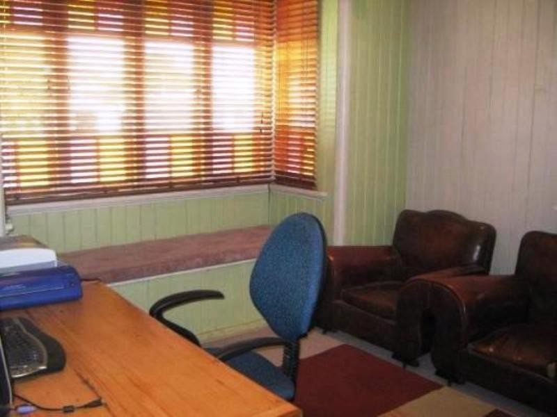 146 Blackstone Road, Silkstone QLD 4304