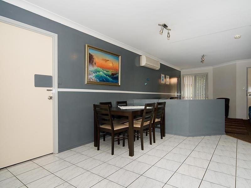 5/4 McBrien Court, Redbank Plains QLD 4301