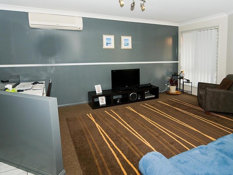 5/4 McBrien Court, Redbank Plains QLD 4301