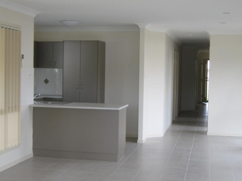 9 Patsy Crescent, Redbank Plains QLD 4301