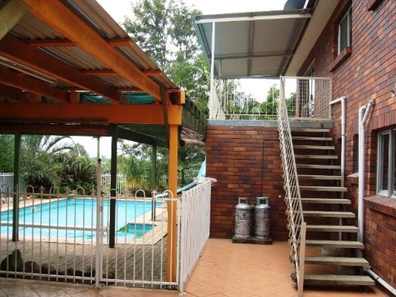 113 CEDAR Road, Redbank Plains QLD 4301