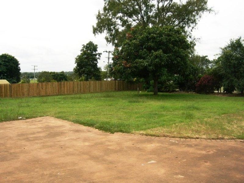 113 CEDAR Road, Redbank Plains QLD 4301