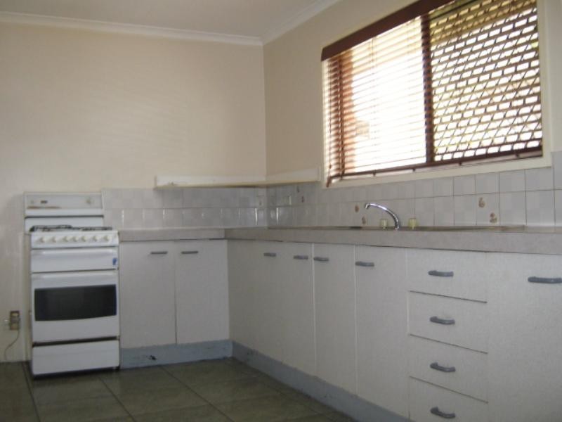 4 Chetwynd Street, Redbank Plains QLD 4301