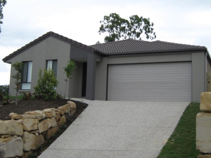 11 Dillon Street, Bellbird Park QLD 4300