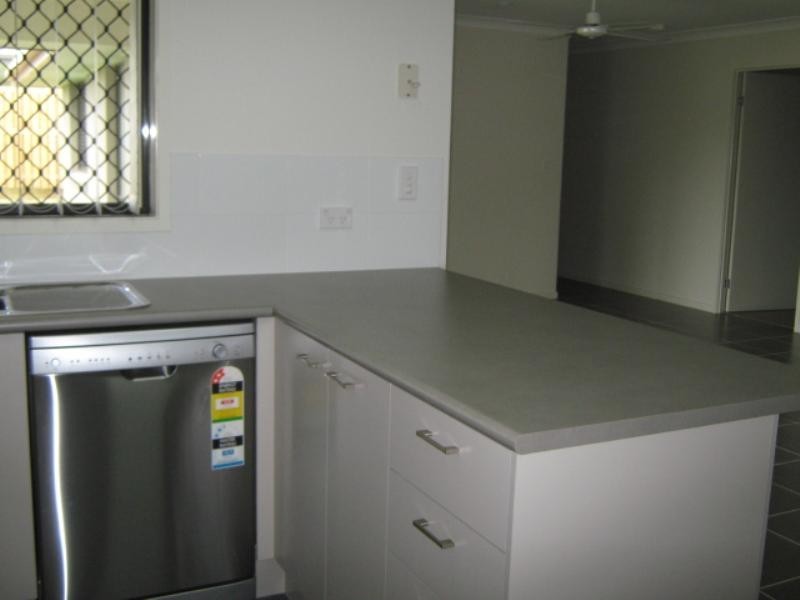 11 Dillon Street, Bellbird Park QLD 4300
