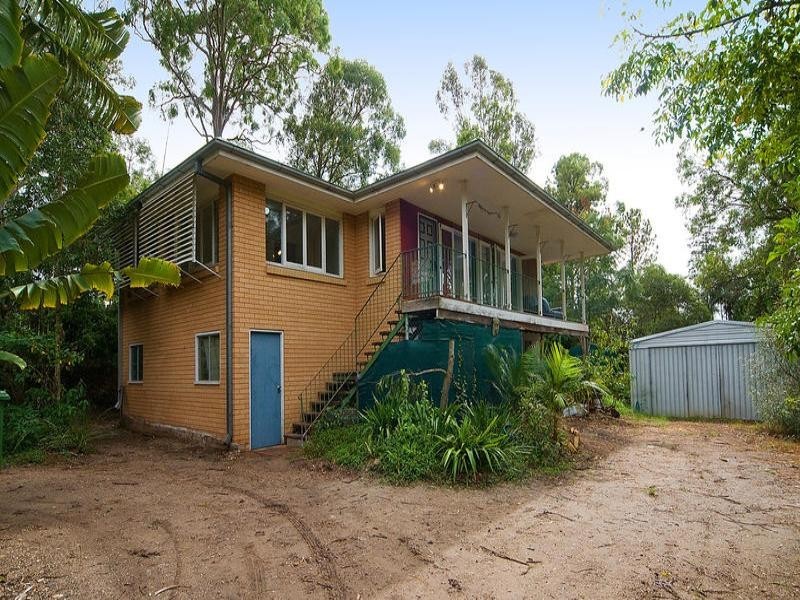 4 Frangipanni Street, Bellbird Park QLD 4300