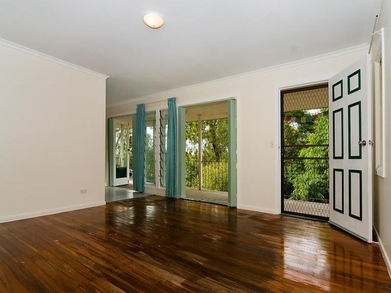 4 Frangipanni Street, Bellbird Park QLD 4300