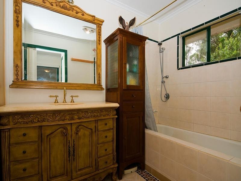 4 Frangipanni Street, Bellbird Park QLD 4300