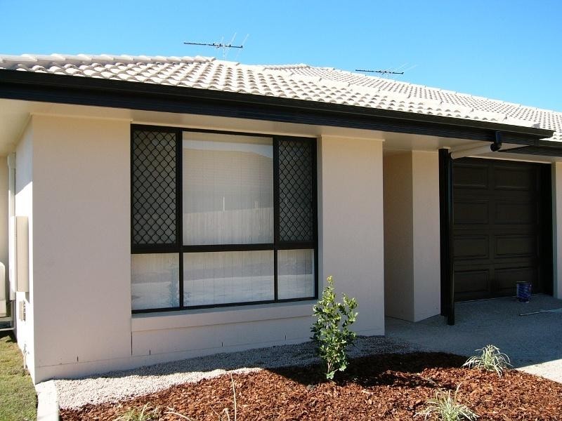 1/10 Bonogin Court, Redbank Plains QLD 4301