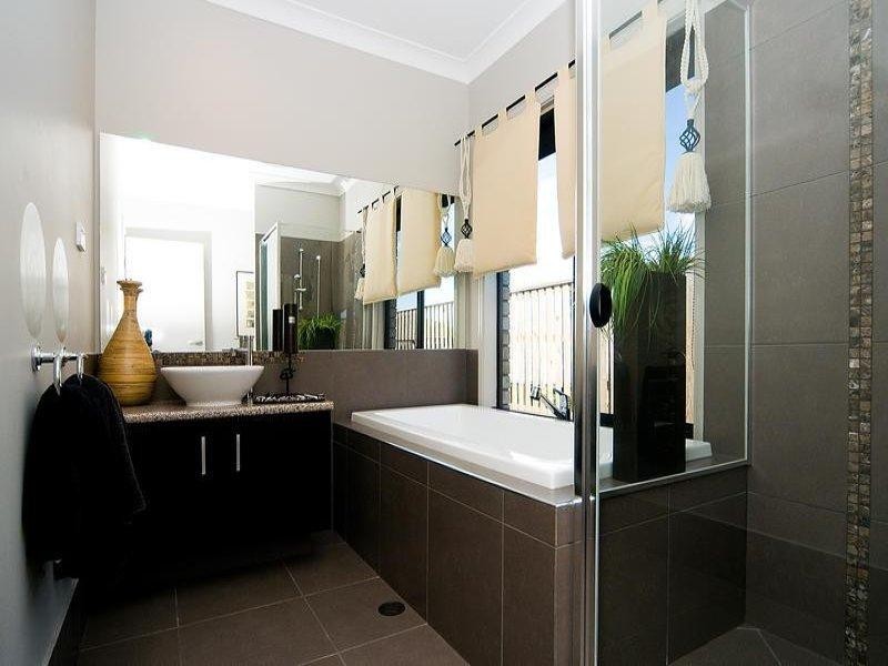62 Harold Reinhardt Drive, Redbank Plains QLD 4301
