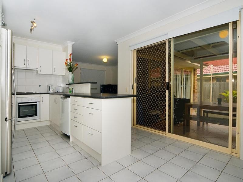 6 Simpson Court, Goodna QLD 4300
