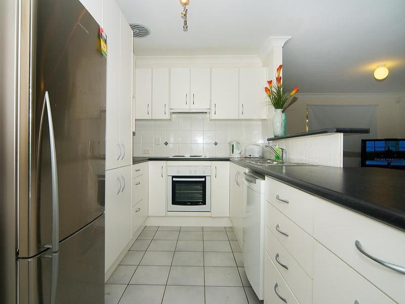 6 Simpson Court, Goodna QLD 4300