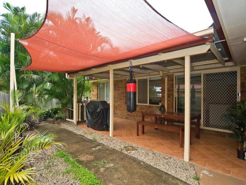 6 Simpson Court, Goodna QLD 4300