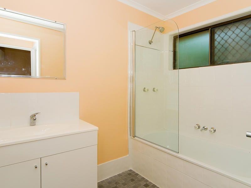 8 Goondoola Street, Redbank Plains QLD 4301