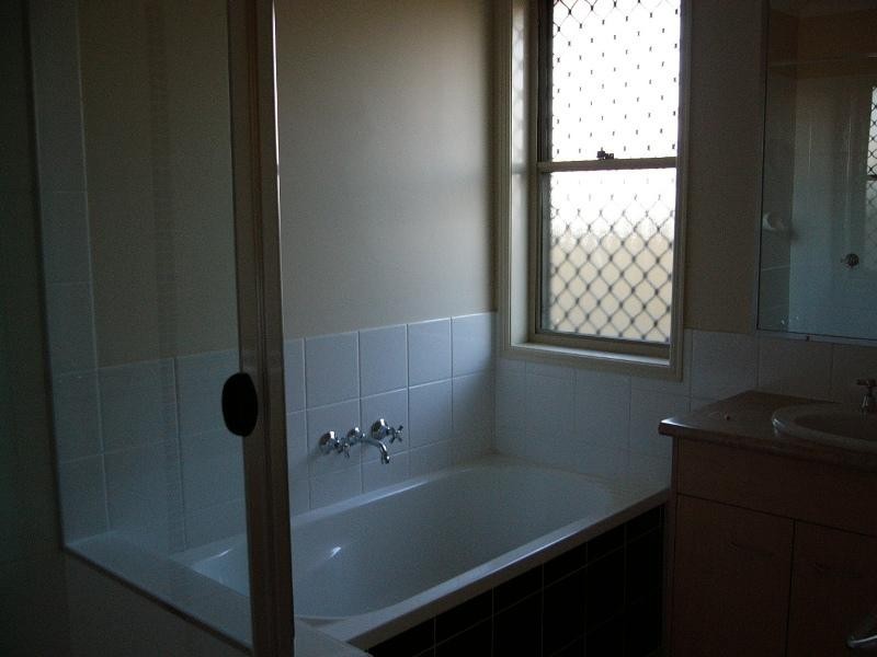 24 Skinner Street, Collingwood Park QLD 4301