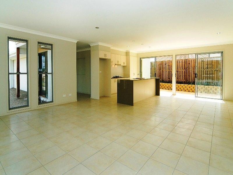 1 MURPHY Court, Redbank Plains QLD 4301