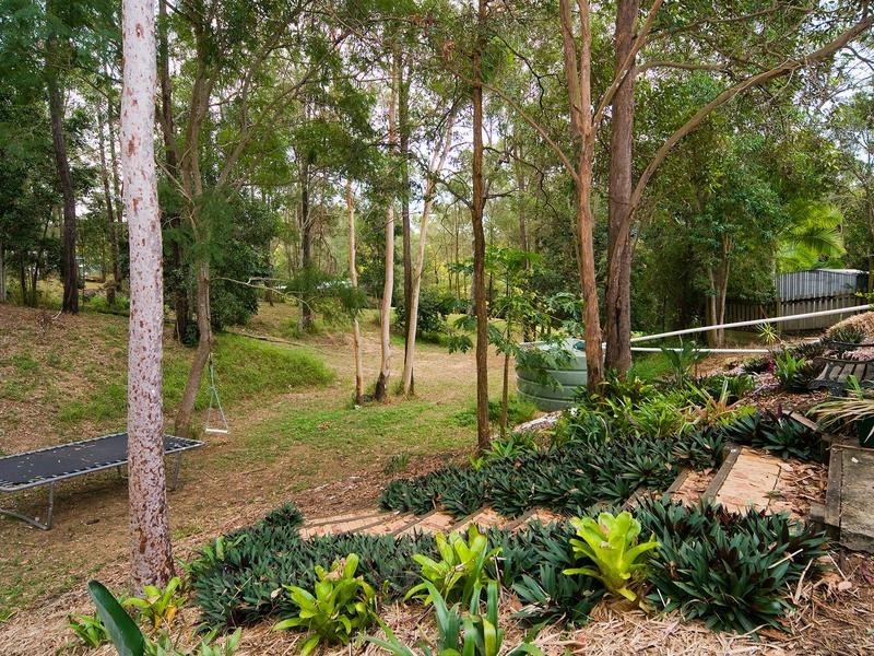 4 Harrison Court, Camira QLD 4300