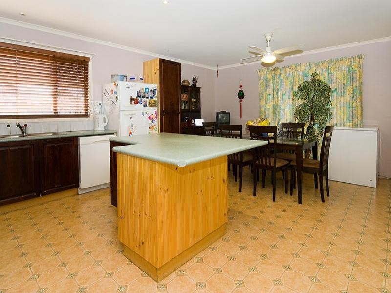 17 Katandra Crescent, Bellbird Park QLD 4300