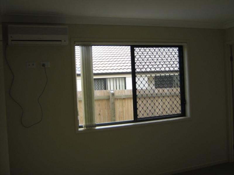 1/56 Berrigan, Redbank Plains QLD 4301