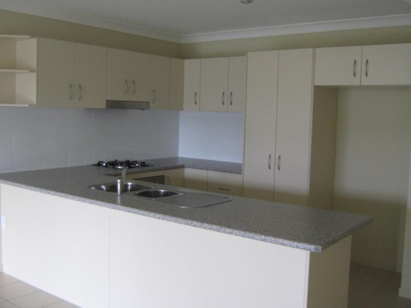 1/56 Berrigan, Redbank Plains QLD 4301