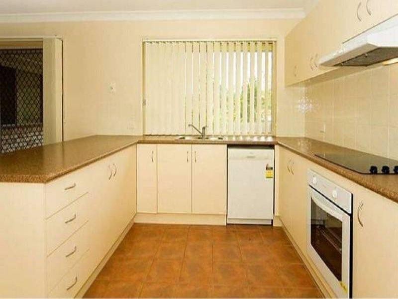 8 Cheihk Court, Collingwood Park QLD 4301
