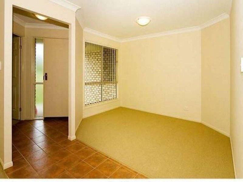 8 Cheihk Court, Collingwood Park QLD 4301