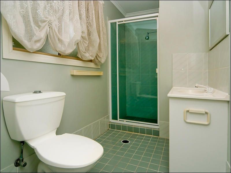 10 Price Close, Redbank Plains QLD 4301