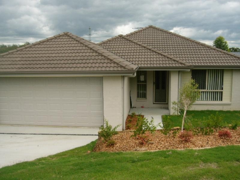 40 Sutherland Crescent, Goodna QLD 4300