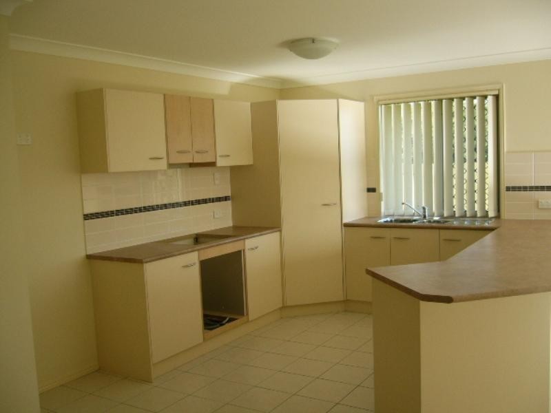 40 Sutherland Crescent, Goodna QLD 4300