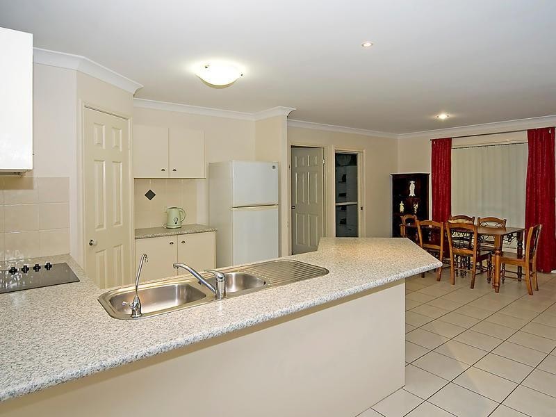 15 Deborah Drive, Collingwood Park QLD 4301