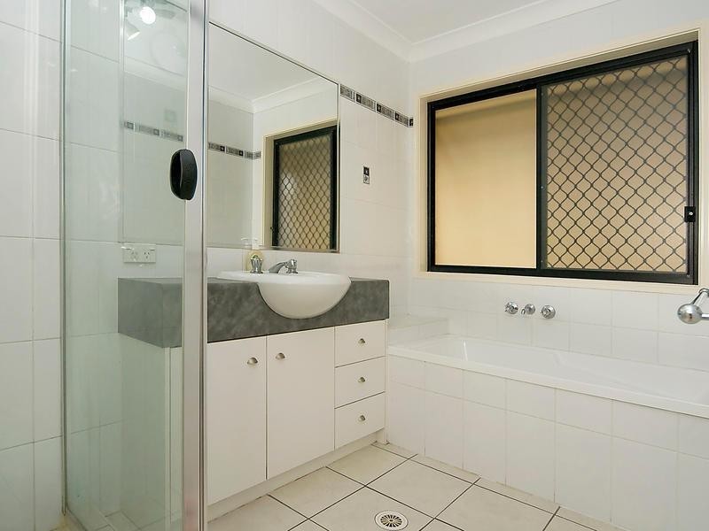 15 Deborah Drive, Collingwood Park QLD 4301