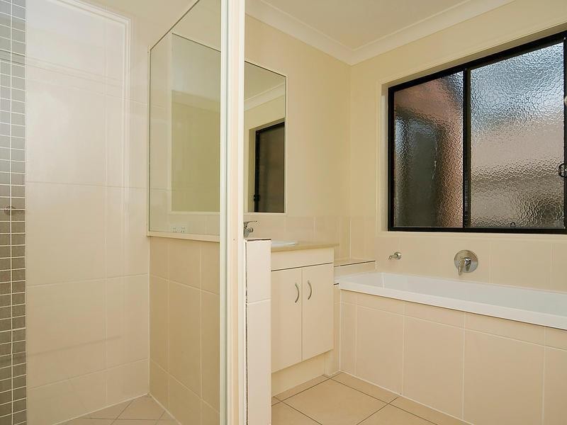 23 O’Kelly Court, Collingwood Park QLD 4301