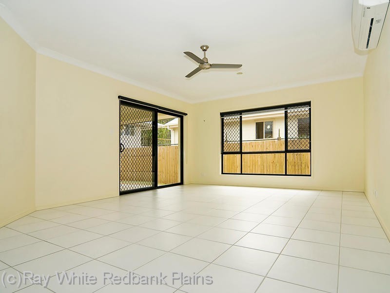 8 Berkeley Circuit, Bellbird Park QLD 4300