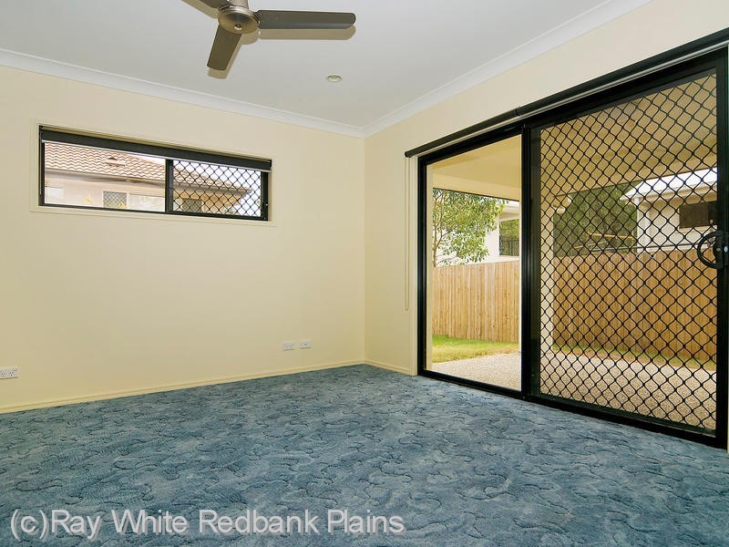 8 Berkeley Circuit, Bellbird Park QLD 4300